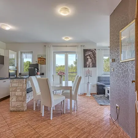 App Mariella 150m From The Sea - Happy Appartement *