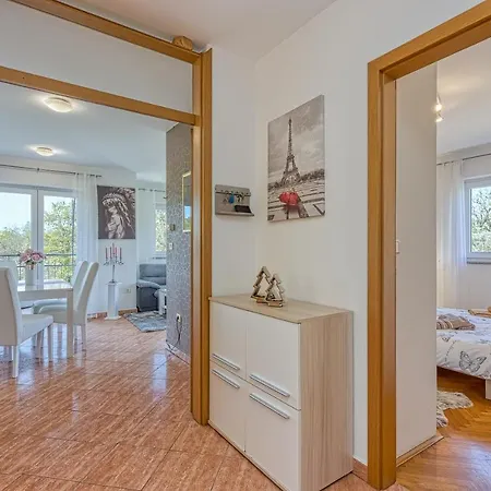 Sea Breeze Mariella - Happy