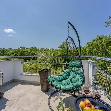 Sea Breeze Mariella - Happy Umag