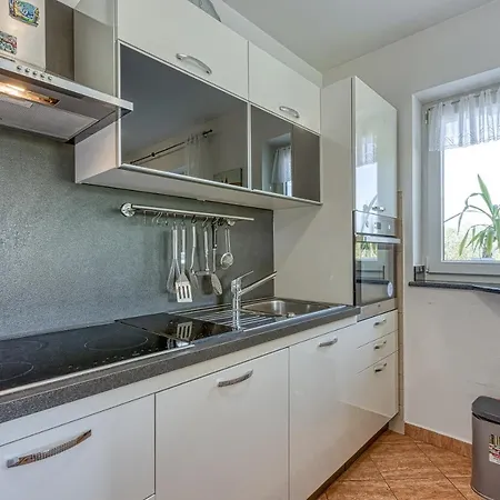 Apartment App Mariella 150m From The Sea - Happy Umag
