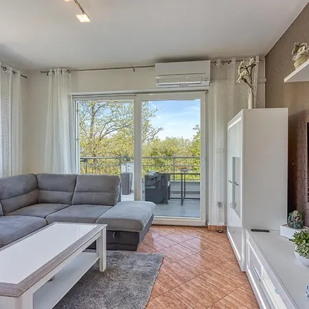 Apartment App Mariella 150m From The Sea - Happy *